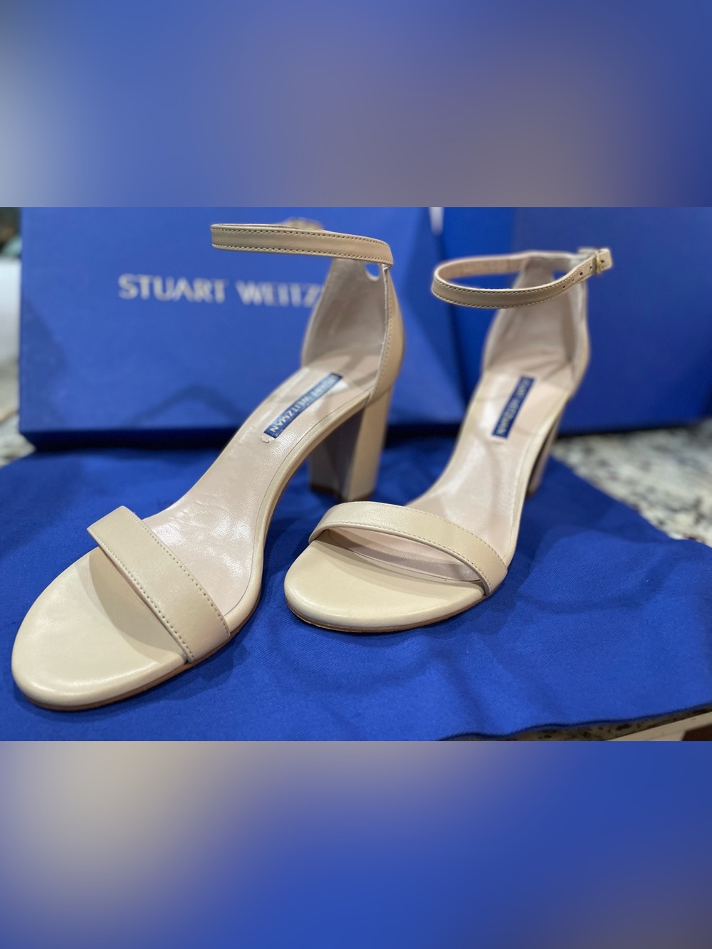 Stuart Weitzman Nearlynude Block Heel Sandals – Nude / Size 6.5